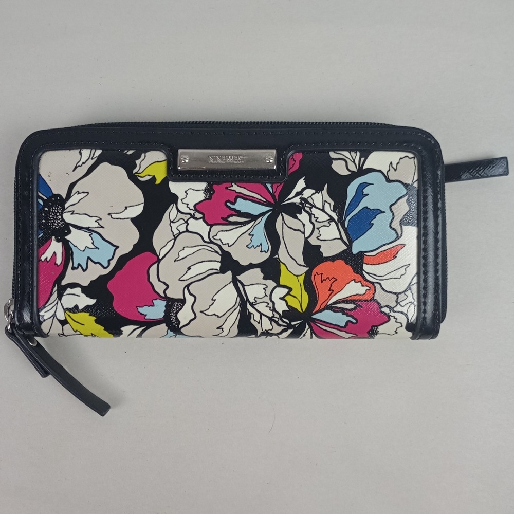 Nine West Womens OS Black Floral Zip Around Faux Leather Zipper Accordion Wallet